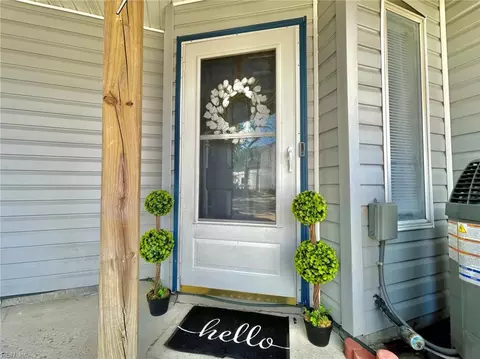 Exterior - 1425 Ocean View E Ave #7, Norfolk, VA 23503 photo 2 of 5