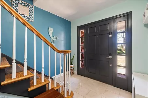 Entry Way - 115 Ashley Rd, Chesapeake, VA 23322 photo 1 of 2