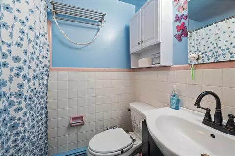 Bath - 115 Ashley Rd, Chesapeake, VA 23322 photo 6 of 8