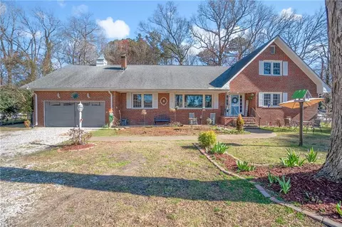 115 Ashley Rd, Chesapeake, VA 23322