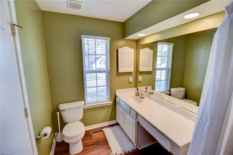 Bath - 1408 Shortleaf Ln, Chesapeake, VA 23320 photo 9 of 9
