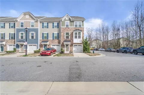 4300 Whitfield Ln #A, Chesapeake, VA 23324