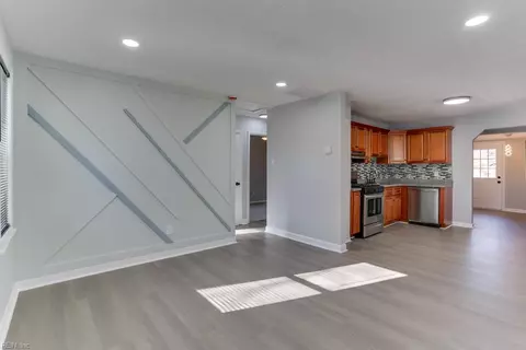 506 Marion Rd, Hampton, VA 23663