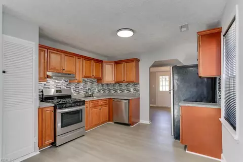 Other - 506 Marion Rd, Hampton, VA 23663 photo 3 of 5