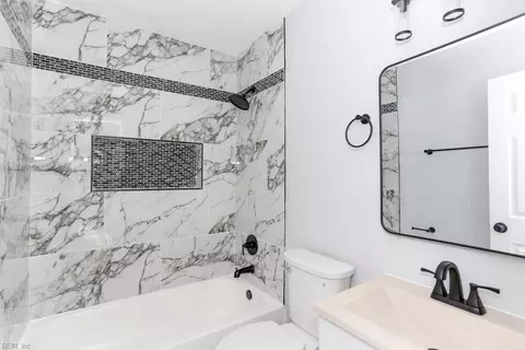 Bath - 506 Marion Rd, Hampton, VA 23663 photo 1 of 1