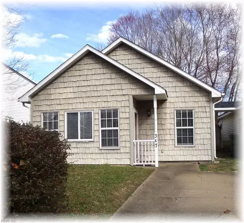 347 Pear Ridge Cir, Newport News, VA 23602