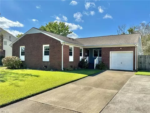 38 Hidalgo Dr, Hampton, VA 23669
