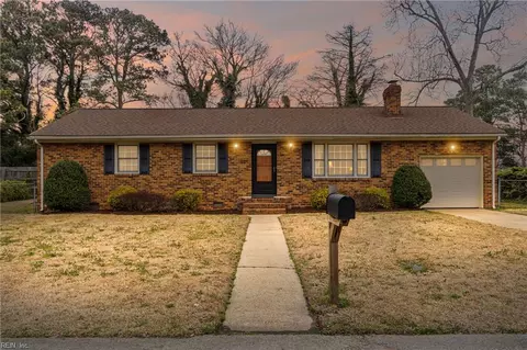 4406 Green Acres Pkwy, Portsmouth, VA 23703