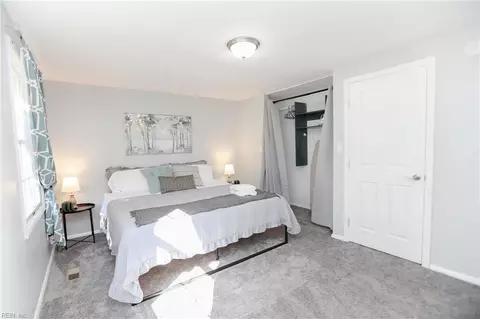 Bedroom - 1316 Vanasse Ct, Hampton, VA 23666 photo 3 of 6