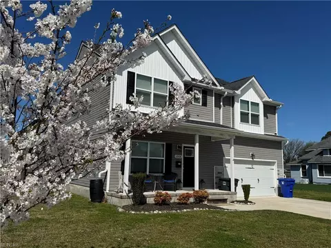 1008 Philpotts Rd, Norfolk, VA 23513