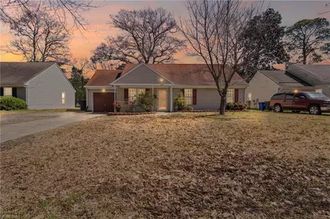 1517 Parker Ave, Portsmouth, VA 23704