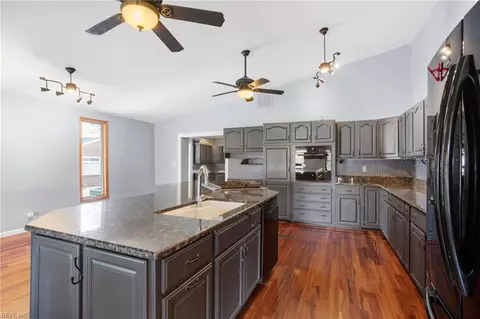 5902 Appleton Dr, Norfolk, VA 23502 photo 5