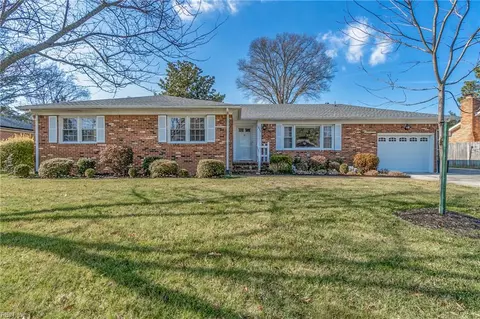 1033 Ewell Rd, Virginia Beach, VA 23455