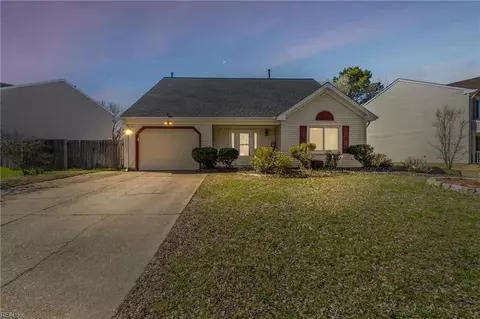 1137 Northvale Dr, Virginia Beach, VA 23464