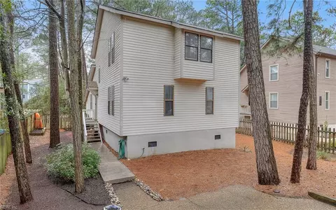 2121 Woodlawn Ave, Virginia Beach, VA 23455