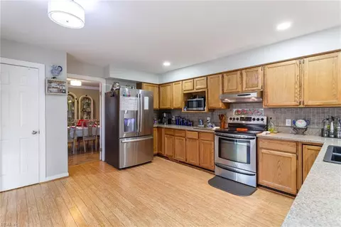 Kitchen - 3 Timothy Dell, Hampton, VA 23669 photo 2 of 3