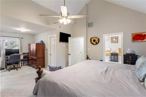 Bedroom - 3 Timothy Dell, Hampton, VA 23669 photo 4 of 6