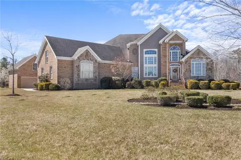 2504 Sylvia Ct, Chesapeake, VA 23322