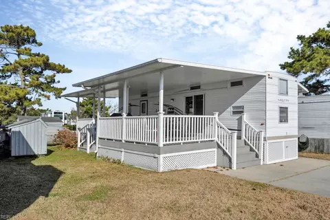 3665 Sandpiper Rd #191, Virginia Beach, VA 23456