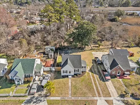 View/Area - 2116 Silbert Rd, Norfolk, VA 23509 photo 1 of 3