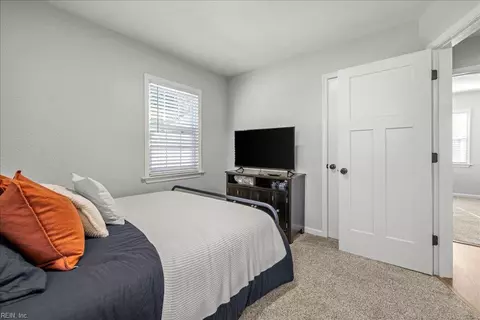 Bedroom - 2116 Silbert Rd, Norfolk, VA 23509 photo 3 of 7