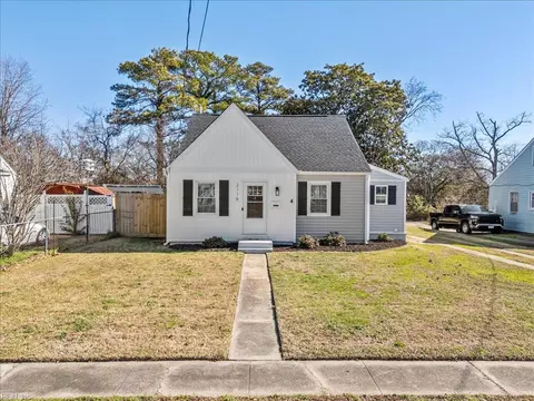 Exterior - 2116 Silbert Rd, Norfolk, VA 23509 photo 6 of 8