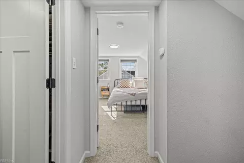 Entry Way - 2116 Silbert Rd, Norfolk, VA 23509 photo 8 of 9