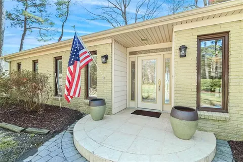 2741 River Rd, Virginia Beach, VA 23454