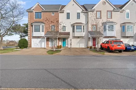 341 Mainsail Dr, Hampton, VA 23664