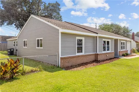 4409 John Jay Ln, Virginia Beach, VA 23462