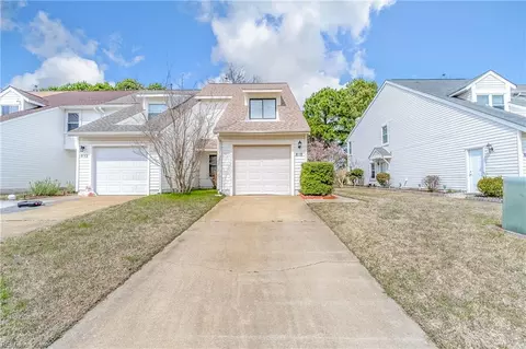 810 Quesnel Dr, Virginia Beach, VA 23454