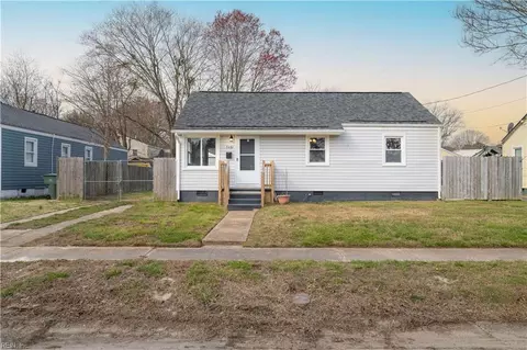 3489 Thurston St, Norfolk, VA 23513