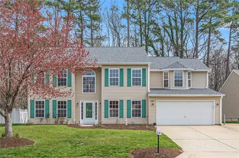 104 Bill Sours Dr, Yorktown, VA 23693