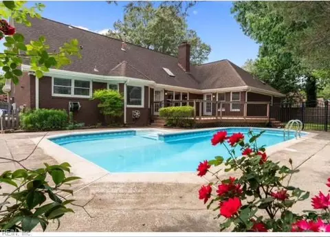 4825 Berrywood Rd, Virginia Beach, VA 23464