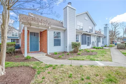 1508 Orchard Grove Dr #29, Chesapeake, VA 23320