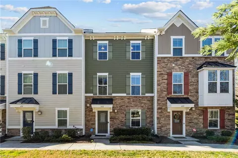 602 Muddy Creek Rd, Chesapeake, VA 23324