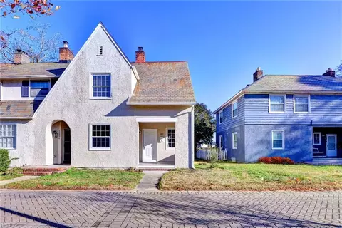 10228 Warwick Blvd, Newport News, VA 23601