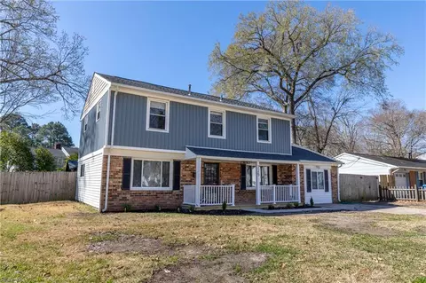 725 Fox Run Rd, Virginia Beach, VA 23452