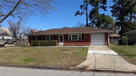 876 Rodin Ln, Virginia Beach, VA 23455
