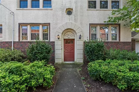 911 Spotswood Ave #5, Norfolk, VA 23517