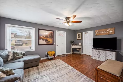 3841 Davis St, Norfolk, VA 23513