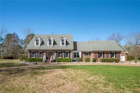 1104 Gatling Pointe Pw Pkwy, Smithfield, VA 23430