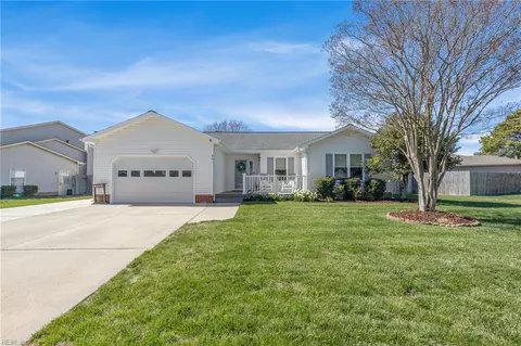 801 Daimler Dr, Virginia Beach, VA 23454