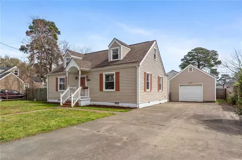 1041 Martin Ave, Portsmouth, VA 23701