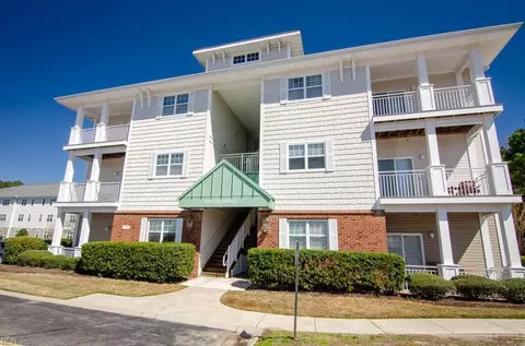 4301 Colindale Rd #201, Chesapeake, VA 23321