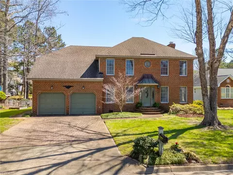 407 Ventosa Dr, Chesapeake, VA 23322