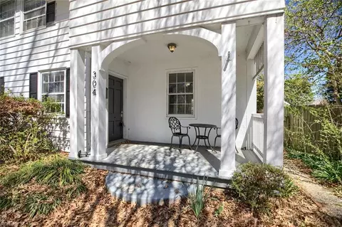 304 Piez Ave, Newport News, VA 23601
