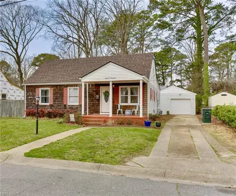 8231 Briarwood Cir, Norfolk, VA 23518
