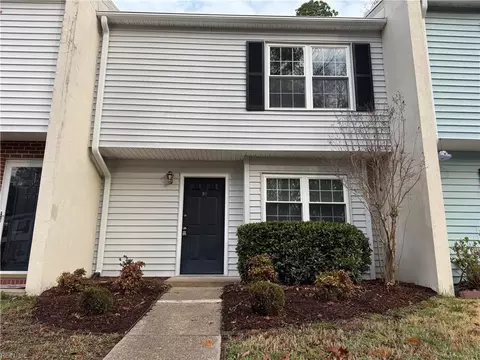 39 Oneonta Dr, Newport News, VA 23602