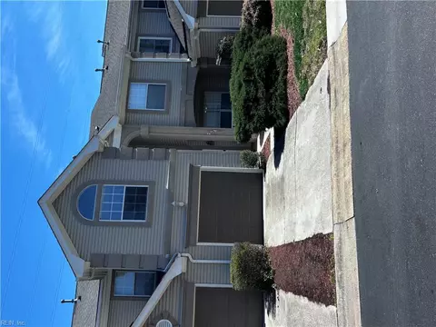 754 Doral Dr, Newport News, VA 23602